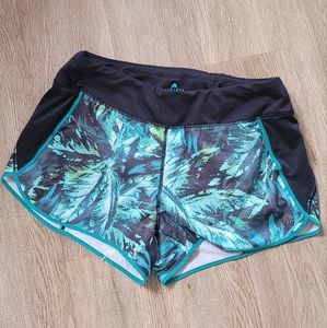 Patterned Athleta Lined Athletic Shorts